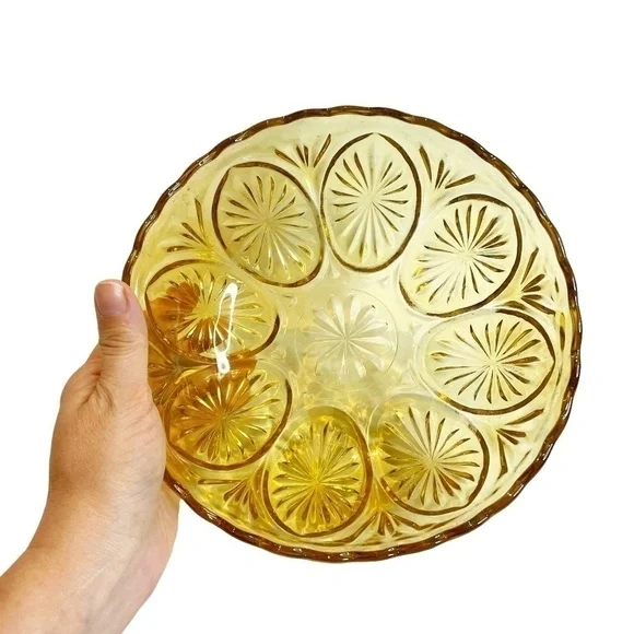 2 Vintage Indiana Glass Co Star Cameo Medallion Yellow Bowls 💛 - Picture 6 of 10